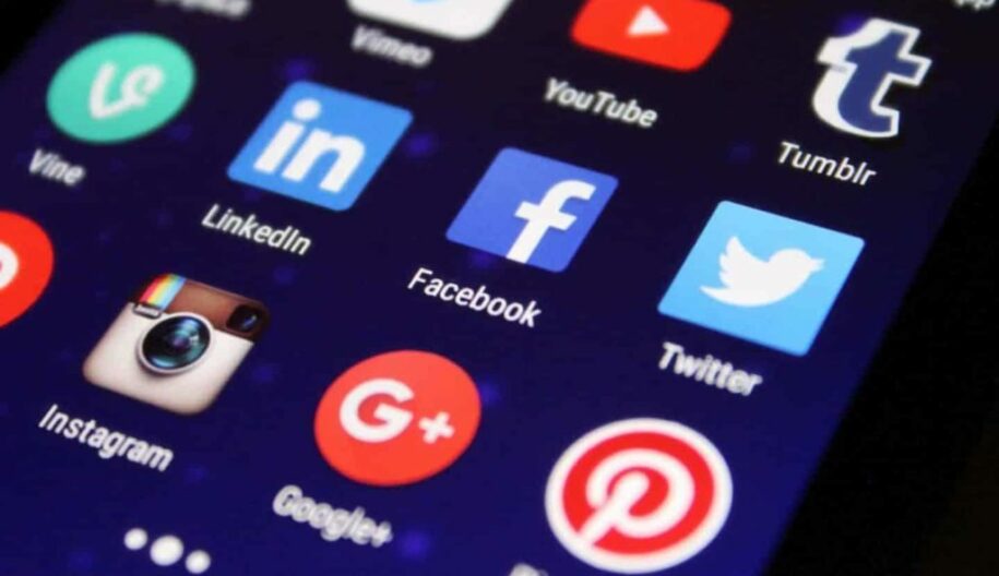 social media identifier facebook