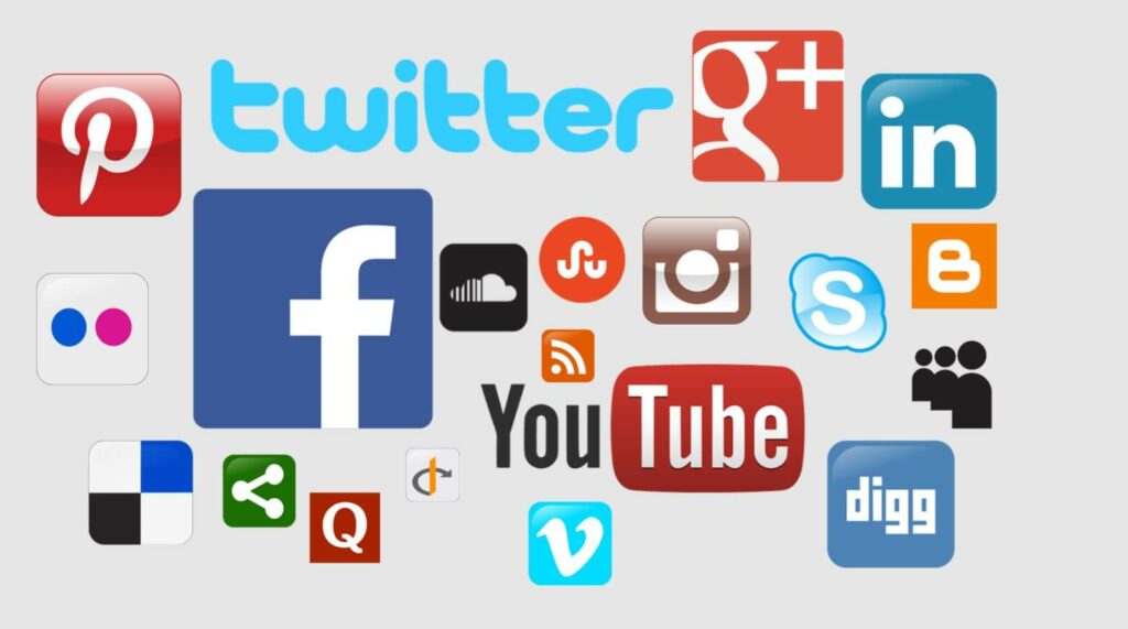 disadvantages of social media for students
